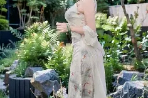 “不保证大杨哥本人到场” 三只羊线下课程被指“割韭菜”：宣传视频被紧急删除网友质疑“虚假宣传？”